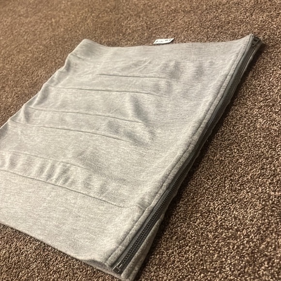 2/$30 Hurley skirt. Size medium - Picture 3 of 5